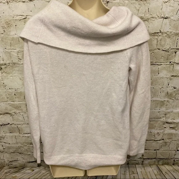 Banana Republic Ivory Wool Blend Funnel Neck Sweater - Picture 3 of 5